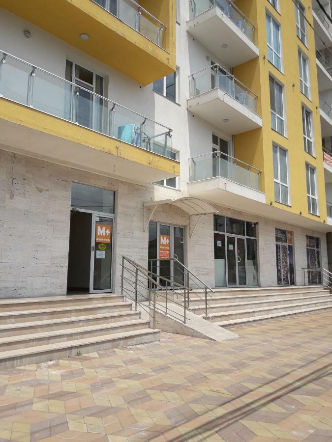 Бежевые Апартаменты Batumi Exterior foto